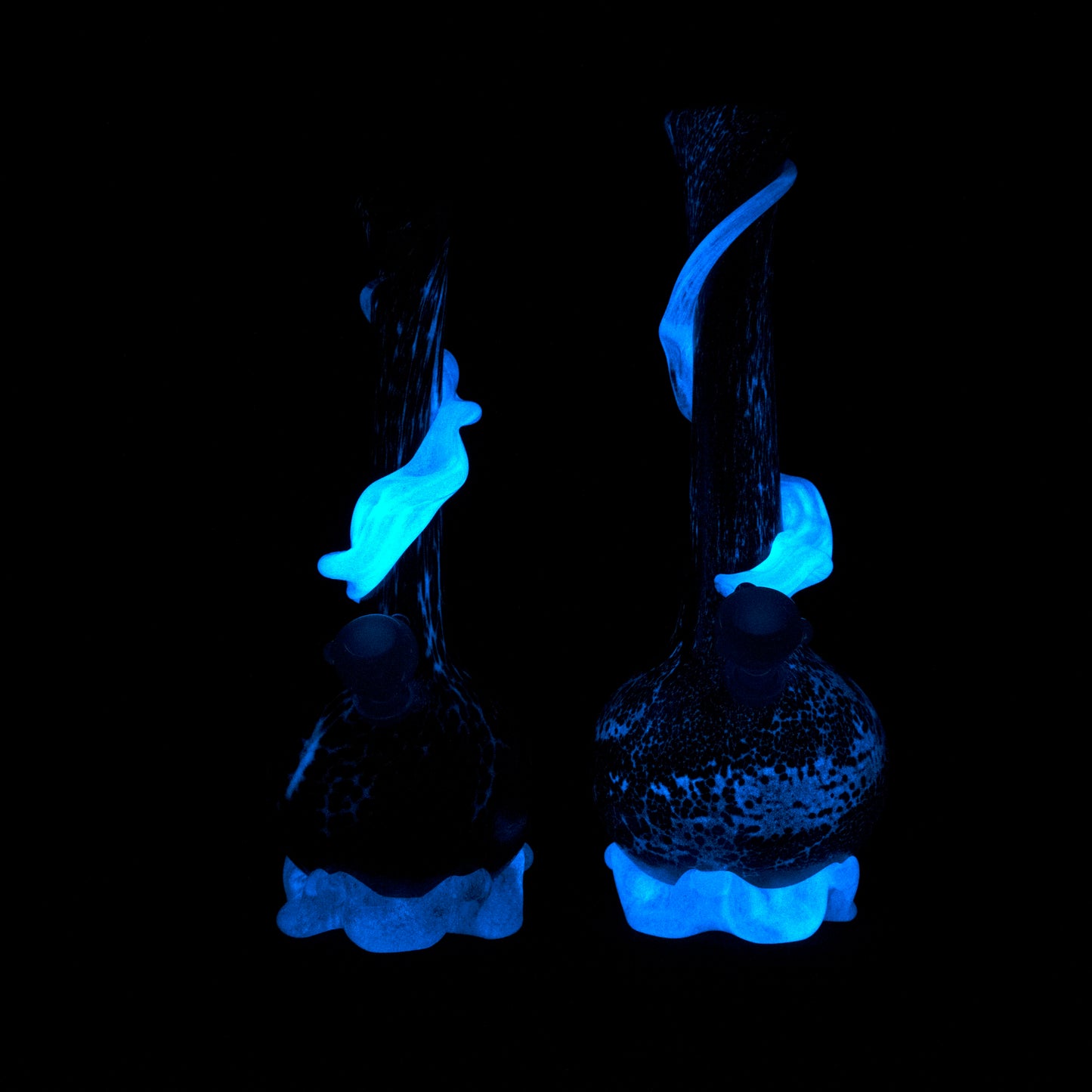 Dark Matter Glow