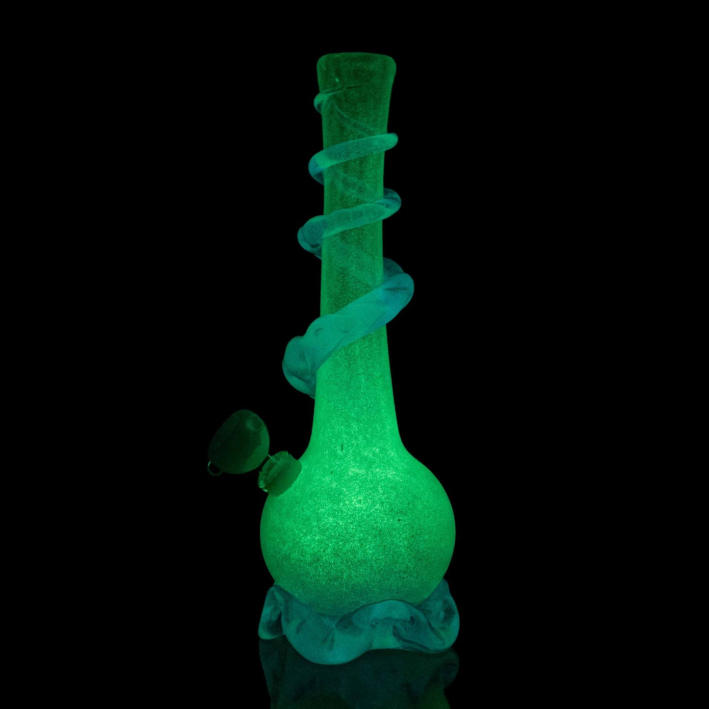 Glow in the dark bong