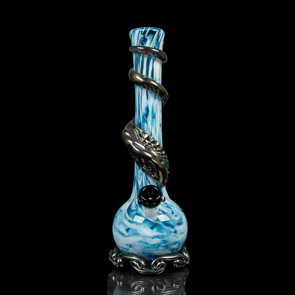Snake bong – Noble Glass Gallery